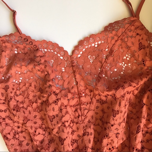 Victoria's Secret floral romper lingerie Szs S / L - Picture 4 of 6